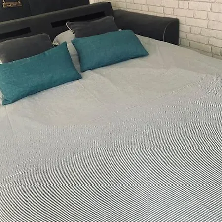 Apartment Grand Dans Avec Piscine Hyeres