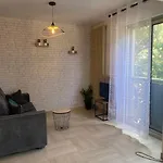 Grand Dans Avec Piscine