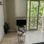Lejlighed Grand Dans Avec Piscine Hyères