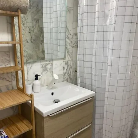 Appartement Grand Dans Avec Piscine